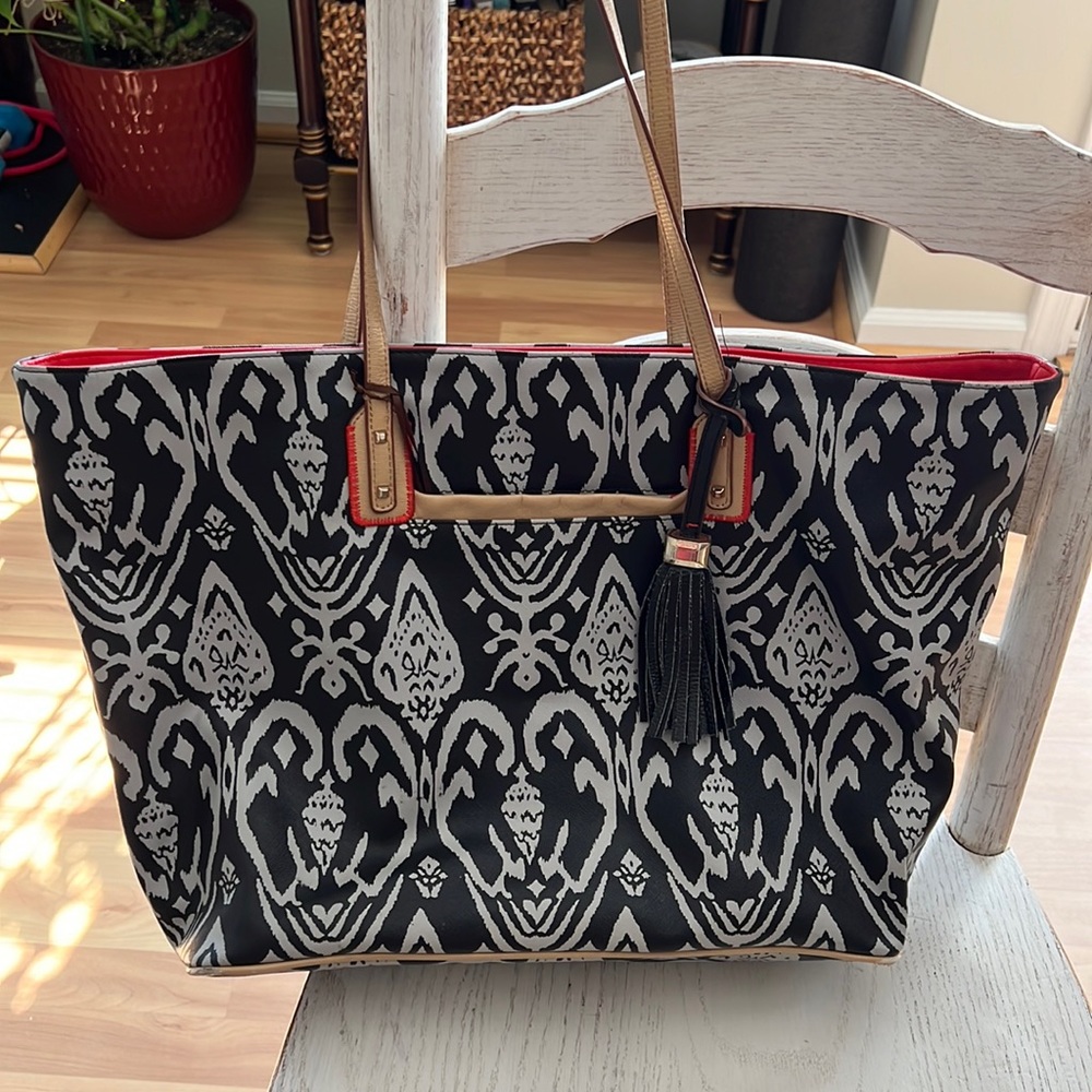 Stella & Dot Large Tote with Zipper